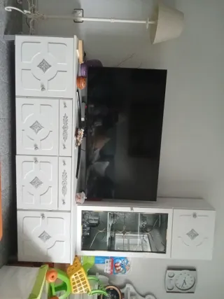 Mueble de sala blanco restaurado