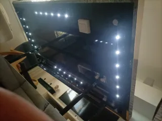 Tavolo rialzabile nero/inox illuminato. Prezzi negoziabili.