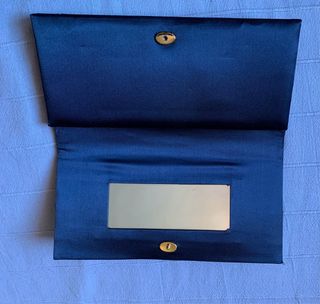 Pochette raso blu