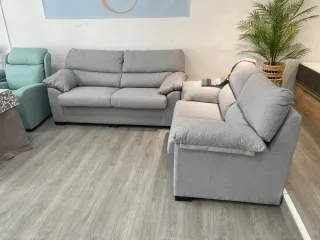 Sofás NUEVOS de 2 o 3 plazas. Conjuntos.