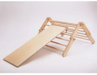 Triángulo Pikler madera