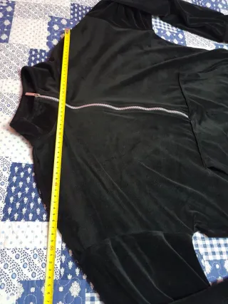 Felpa ciniglia Beloved nera