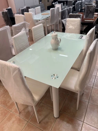 LIQUIDACIÓN - HERMOSA MESA COMEDOR + 6 SILLAS