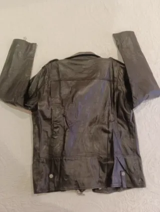 Chaqueta de cuero Zara Talla L sin estrenar