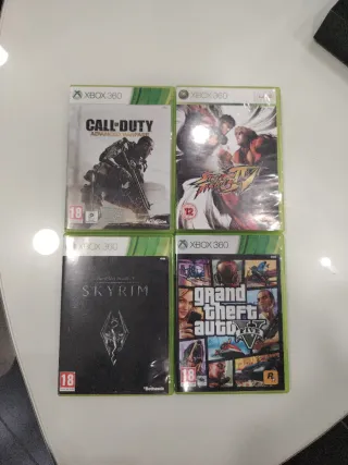 Consola Xbox 360 Blanca + 4 Mandos +7 juegos