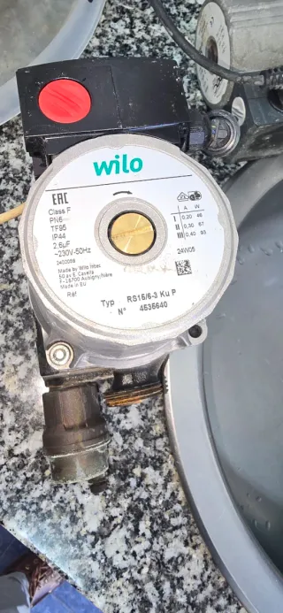 Bomba circuladora Wilo RS15/6-3 Ku P