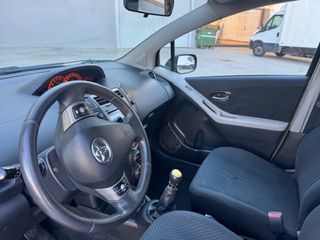 Toyota Yaris 2010