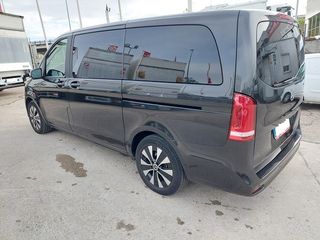 Mercedes-Benz Clase V220 larga 2022