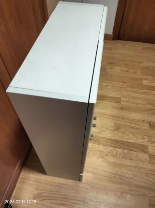 Armario de baño blanco