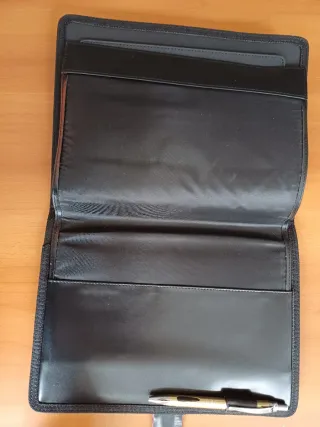 Porta agenda semilpelle con chiusura