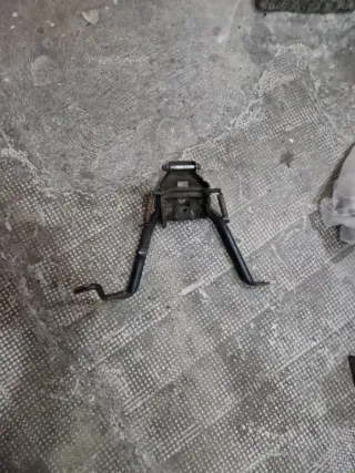 Cavalletto centrale Piaggio Zip