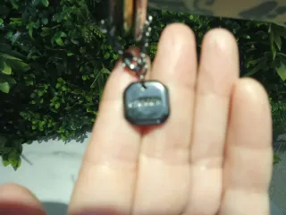 Pulseras Uterqüe Dorada y Plateada.