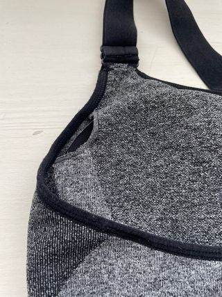 Top deportivo gris M