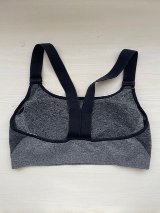 Top deportivo gris M