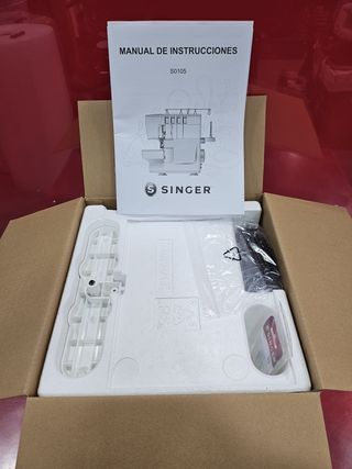 Remalladora Singer Overlock S0105, Nueva.