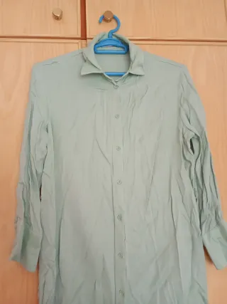 Camisa Bershka verde menta