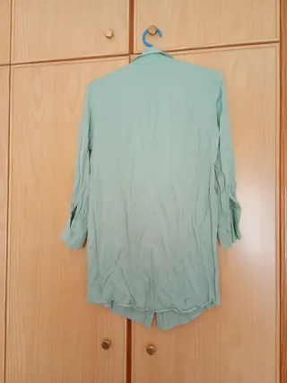 Camisa Bershka verde menta