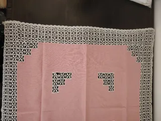 Tovaglietta the rosa antico con pizzo