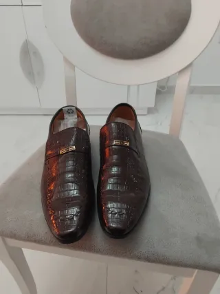 Zapatos de vestir marrones para caballero