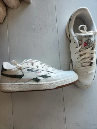 Zapatillas Reebok Blancas y Grises