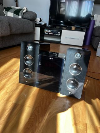 Equipo de música LG negro