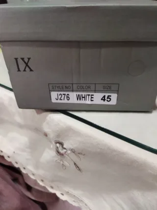 Zapatillas Hombre Blancas y Azules