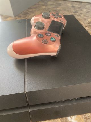Playstation 4 PS4 Negra con Mando