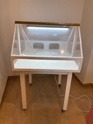 Mesa de trabajo con ruedas 100x100