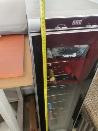 Nevera Saivod 18 botellas..