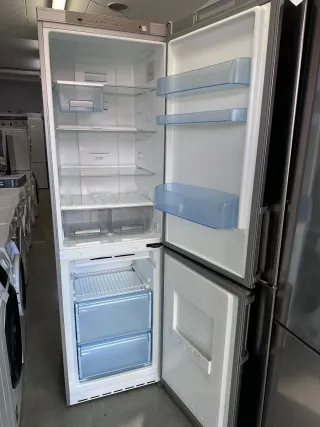 Nevera combi Balay con garantía transporte