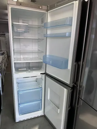 Nevera combi Balay con garantía transporte