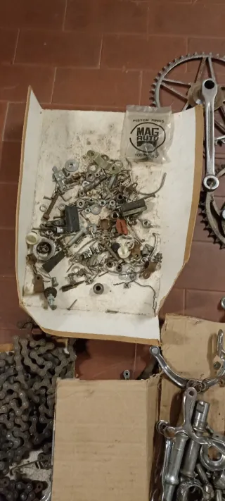 Lotto pezzi bici d'epoca