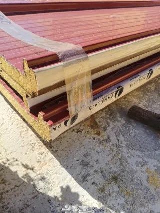 Panel sándwich imitación madera