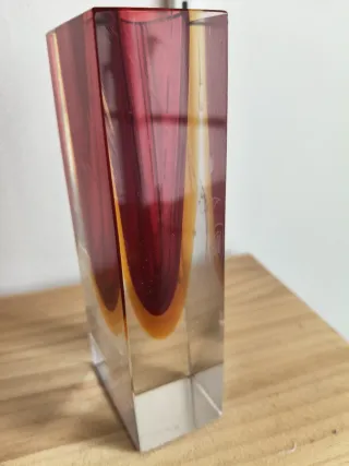 Vaso Murano Sommerso elegante con pesce