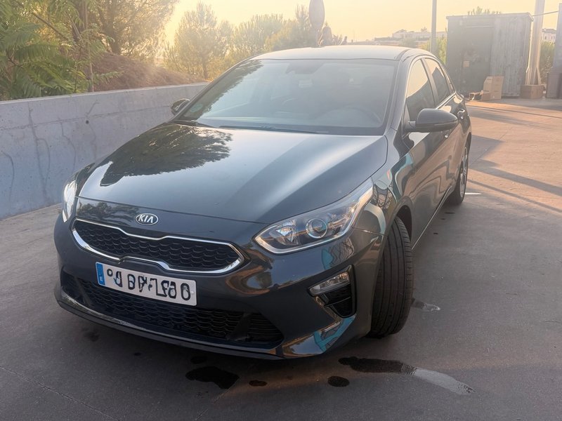 KIA Ceed 2020 - foto 1