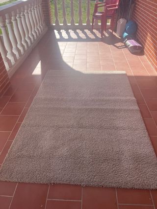 Alfombra de tela gris