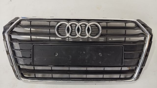 Audi A4 Rejilla Central