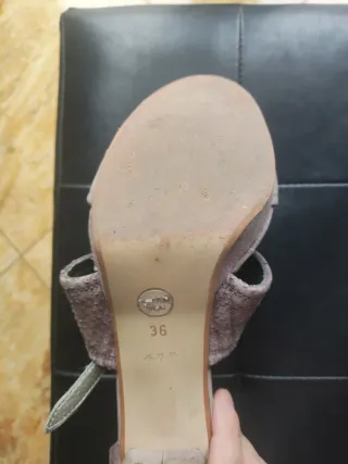 Zapatos de fiesta tacón beige y marrón