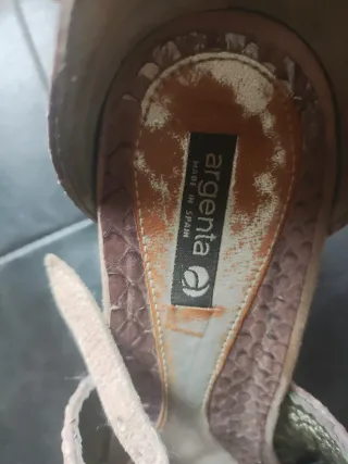 Zapatos de fiesta tacón beige y marrón