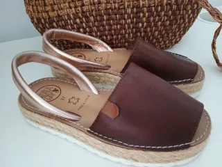 Sandalias y cesto verano! Talla 37 Marrón y Dorado