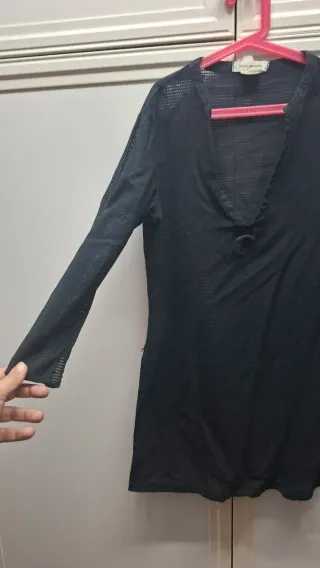 Blusa negra de malla