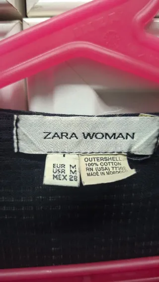 Blusa negra de malla