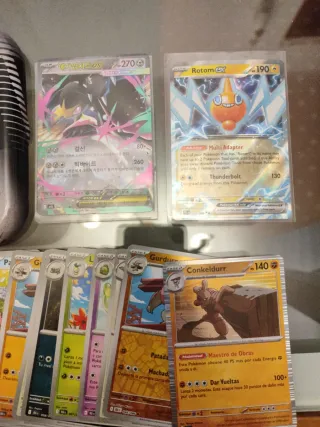 Lata Pokémon Black/White + 50 cartas españolas