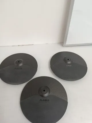 ///Batería Electrónica Alesis// W31Y2777