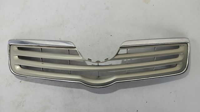 Toyota Avensis Rejilla Central