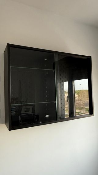 Vitrina estantería IKEA UPPSPEL negro