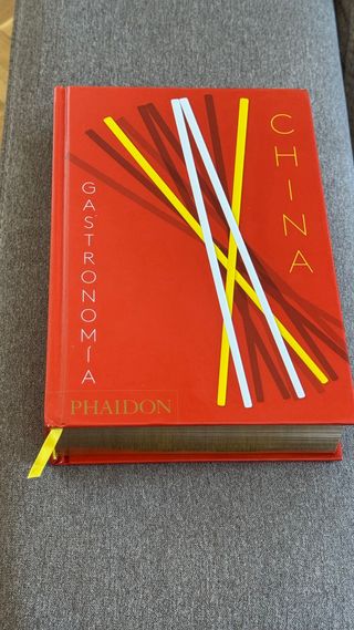 China: The Cookbook (Spanish Edition)