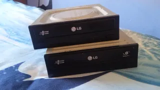 2 Grabadoras CD/DVD LG