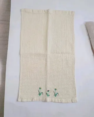 8 Tovagliette Nido d'Ape Ricamate