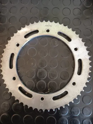 Yamaha DT125R - Coroa Transmissão